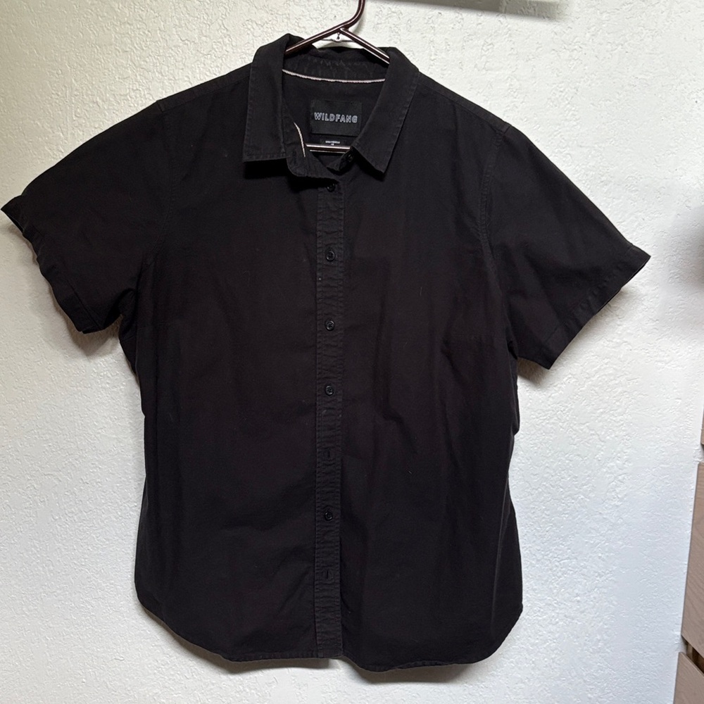 Wildfang the Essential Button Up - in Black